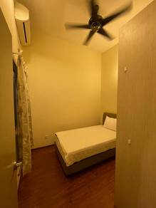 VUE Residence Small Room Female Only with Wifi near HKL LRT Titiwangsa