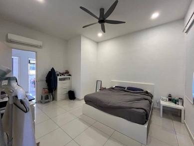 Rare find! 2 Storey Terrace House for Sale @ Tmn Ekoflora Mount Austin