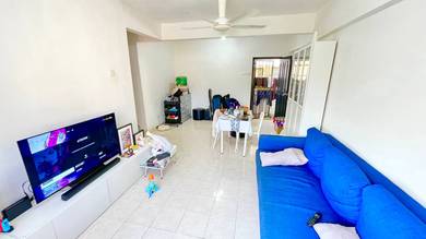Pangsapuri Carlina