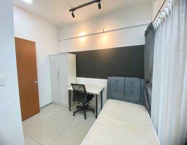 [Mix] Residensi Hijauan Shah Alam Balcony Room For Rent