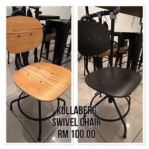 swivel chair