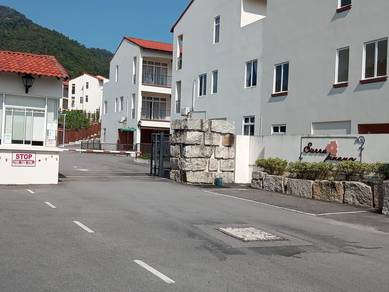 3 Storey House. Gated & Guarded. Sungai Pinang, Balik Pulau.