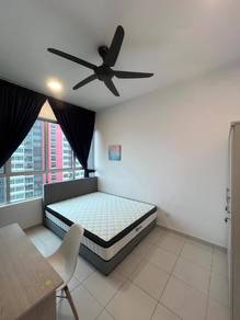 ZERO DEPO Female Only Master Room The Zizz Damansara North 6mins MRT