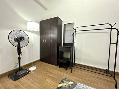 Medium Room For Rent@ Ridzuan Condo Subang ( Brand New  Unit)