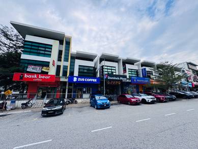 Facing Main Road End Lot, 1st Floor E Boulevard Denai Alam Shah Alam