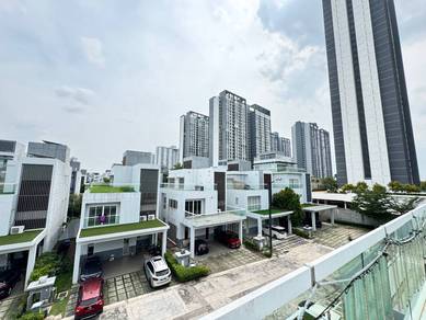 Huge & Spacious With Private Garden 3 Storey Link Bungalow Cyberjaya
