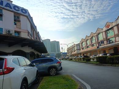 Lim Liang Kee Commercial Centre Shoplot mile 4 Jln Tawi Sli