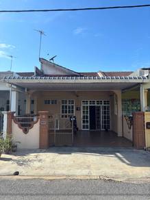 Teres Taman Seri Serdang, Kepala Batas for sale