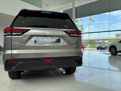 Toyota INNOVA 2.0 ZENIX V