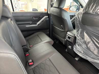 Toyota INNOVA 2.0 ZENIX V