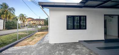 Fully Extend & Renovated Nice Single Storey Terrace House for Sale