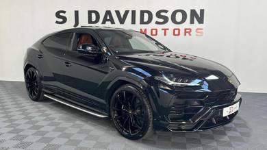 BLACK/BROWN Lamborghini URUS 4.0