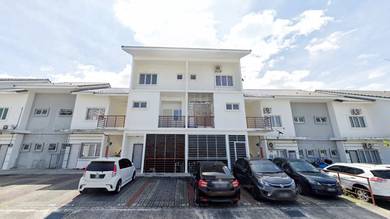 Townhouse-Bandar Ainsdale 👇 | Sila Baca Info Selanjutnya👇Baca