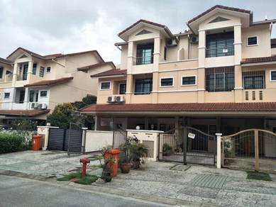 Upper Floor with New Painted Parkville Townhouse @ Sunway Damansara