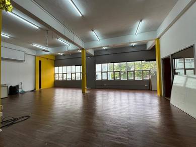 Corner Lot Shop Office Spacious Build Up Desa Pandan KL For Rent