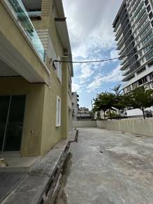 5-BEDROOMS 4-BATHS Sungai Nibong 3-Storey Corner W/Side Compound