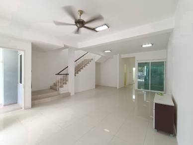 Kajang 2 Taman Nadayu 92, 2 Tingkat 4 Bilik ,incld maintenance fees