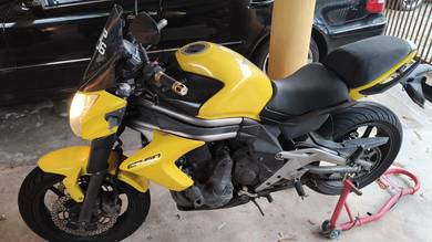 kawasaki er6n kuning 650cc