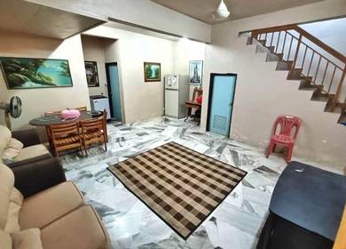 Rumah Landed MURAH [UNTUK DISEWA] 2 Tingkat Fasa 2 Puncak Alam