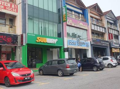 Main Road Shop Rent Equine Taman Putra Permai,Seri Kembangan,Selangor