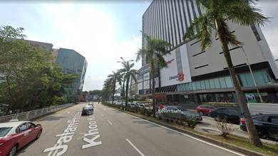 Ground Floor Retails! Facing Main Road! Good Visibility!