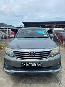 Toyota FORTUNER 2.7 V (A)