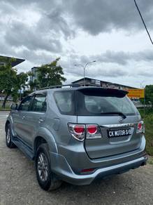 Toyota FORTUNER 2.7 V (A)