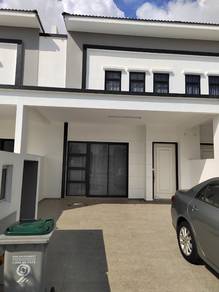 Double Storey House @ Eco Botanic For Rent