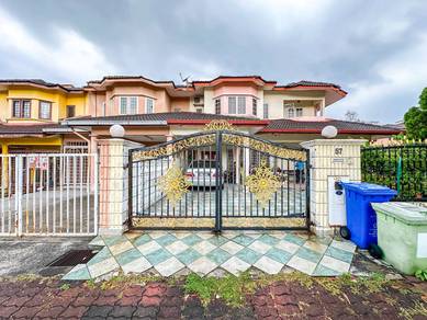 CORNER LOT!! Double Storey  Jalan Pualam Seksyen 7, Shah Alam