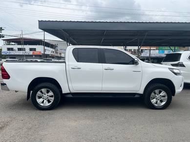 Toyota HILUX 2.4 G FACELIFT (M)