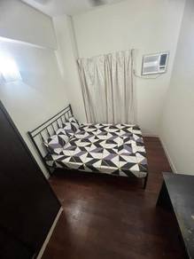 Seri Maya middle room Mix gender unit for rent, 4 min walking distance