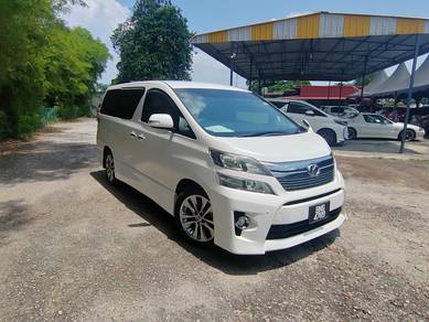 Toyota VELLFIRE 2.4 Z PLATINUM SELECTION (A)