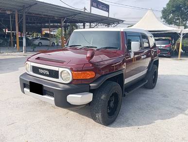Toyota FJ 4.0 CRUISER (A)-LOAN KEDAI