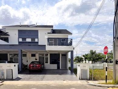 Simfoni Perdana Townhouse Puncak Alam 1200sqft GOOD CONDITION NEW