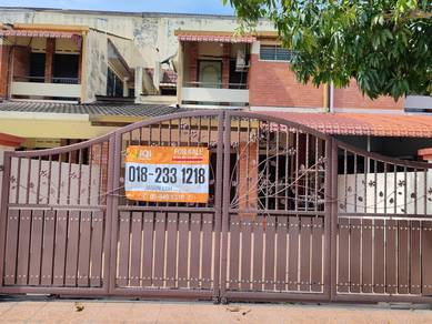 Move In Condition - Spacious Double Storey Terrace House
