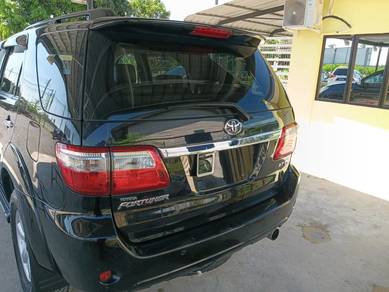 Toyota FORTUNER 2.7 V FACELIFT (A)