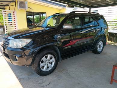 Toyota FORTUNER 2.7 V FACELIFT (A)