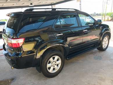 Toyota FORTUNER 2.7 V FACELIFT (A)