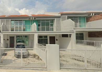 Gelang Patah Double Storey Below Market Price Full Loan Unit 530k only