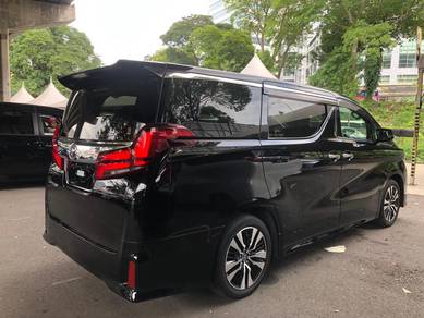 Toyota ALPHARD 2.5 SC Rear Camera Power Boot