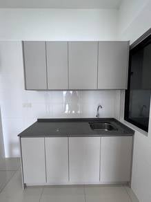 Partially furnished, 1 carpark, low level, ready to move anytime