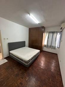 [Fully Furnish]Condominium University Tower Near UM Medical Centre PJ