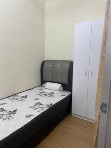 Bilik Sewa Sungai Udang Small Room Perempuan