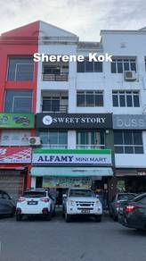 For Rent - 2nd floor Intermediate @ 2 ½ Mile Rock Road