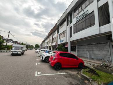 Molek 1/8 24*100Sqft Ground Floor Taman Molek Johor