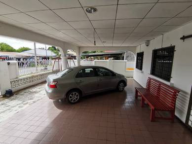 Single Storey Inter Corner Furnishes House Penampang For Rent