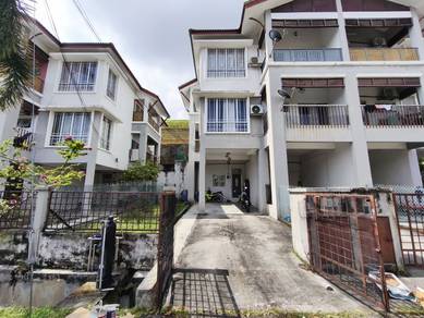 Seri Pristana Sungai Buloh Semi D Townhouse For Sale