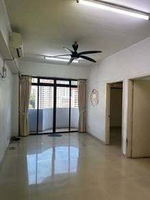 **CORNER UNIT 1-Covered CARPARK Taman Lone Pine Renovated K/CABINET