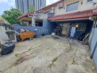 FACING OPEN, BELOW VALUE: 2 storey terrace, Taman Puchong Utama.