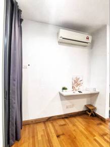 FULLY FURNISHED NEAR LRT Service Residence KL Gateway Residences